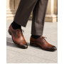 Pantofi barbati maro din piele naturala perforata cu sireturi si talpa neagra RSY479M